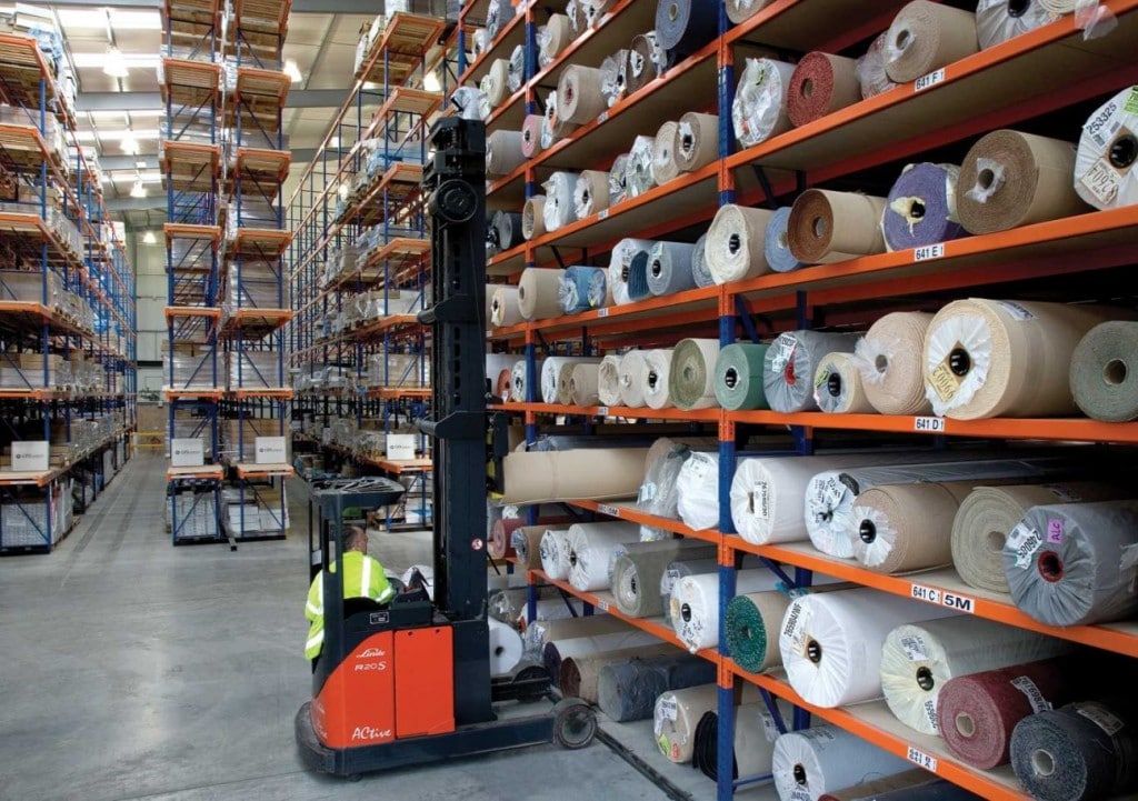 2.5 metres wide aisles of carpet racking designed and supplied by RediRack, a UK leading manufacturer of Pallet Racking
