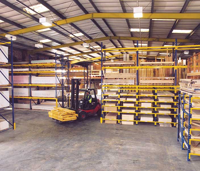 wide aisle pallet racking