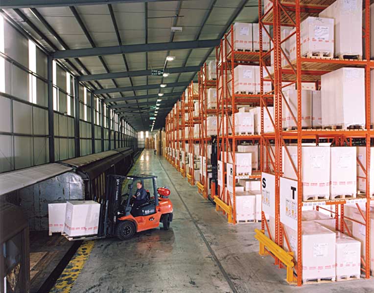 The Potter Group Double deep pallet racking